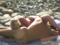 Diamond Foxxx y Rocco Reed son seducidos por un puma xnxx tetona culona